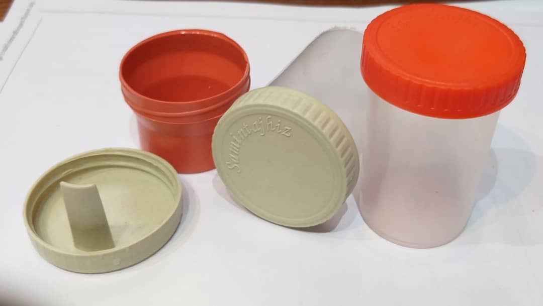 یورین باتل آزمایشگاهی تولید شده از پلی استایرن | می مد